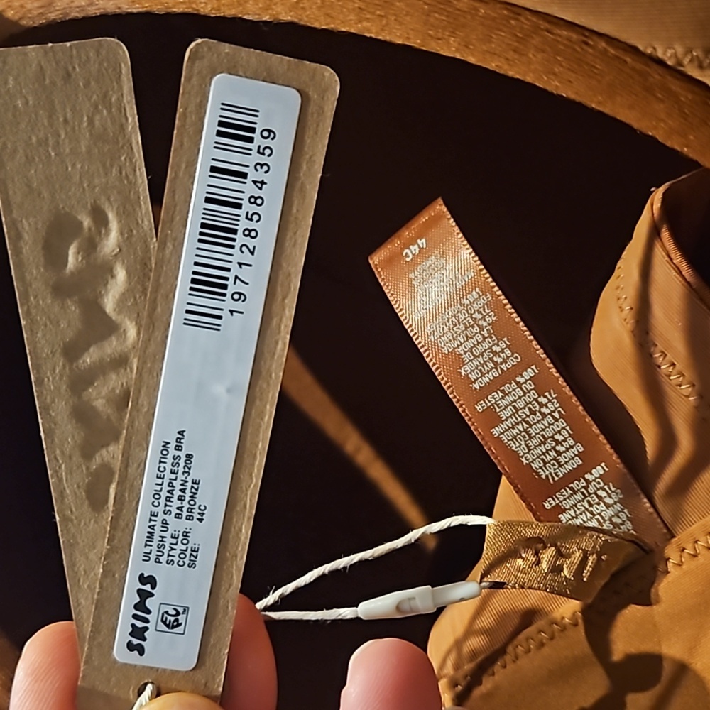 Skims Ultimate Collection Strapless PushUp Bra Bronze 44C NWT - Picture 3 of 7